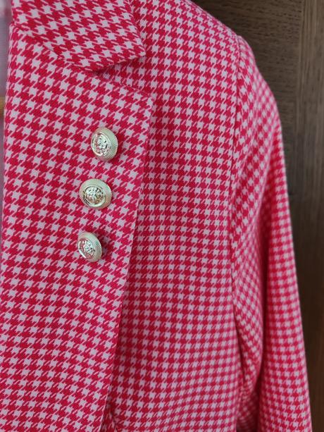 Sako bez zapínania, 36