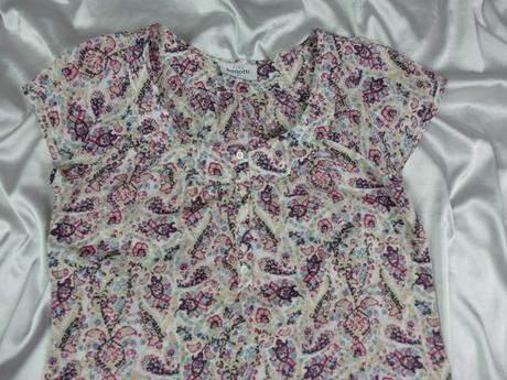 Kvalitná letná blúzka, s