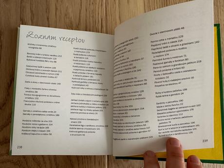 Kniha receptov - varíme pre priateľov,