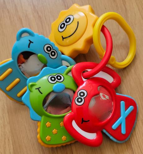 Hudobné hryzadlo s fotkami, 