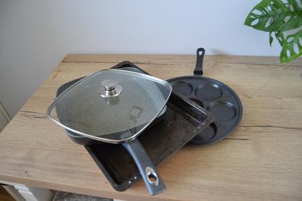 Sada kuchynského riadu, grilovacia panvica, panvi,