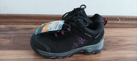 Turistické topánky, 31