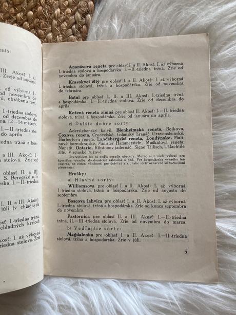Oplodňovacie pomery našich ovocných druhov..(1949),