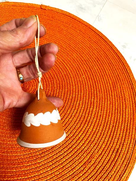 Zvonček z pálenej hliny, 