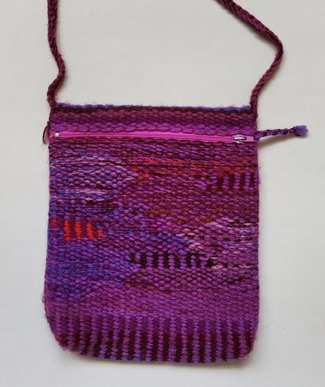 Malá háčkovaná kabelka, 