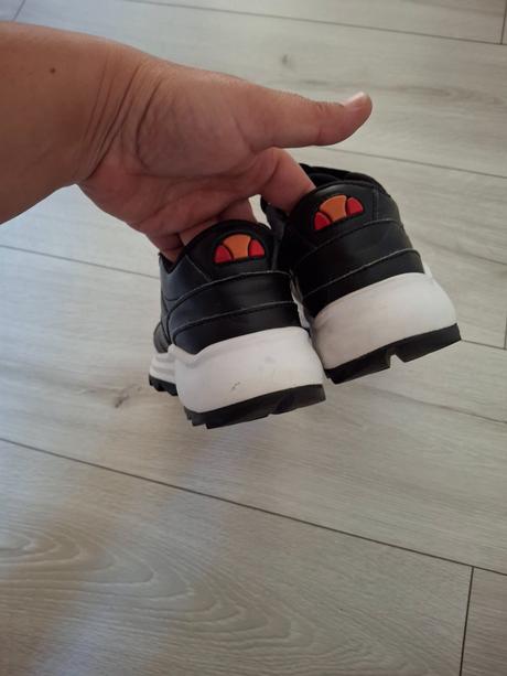 Dámske tenisky ellesse, elefanten,37