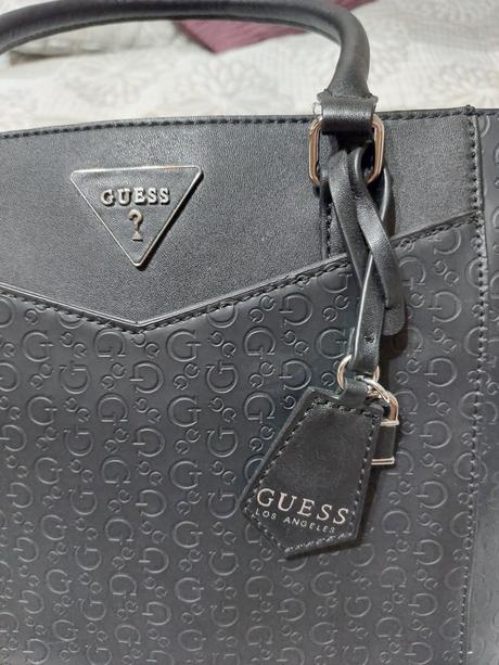 Kabelka guess, guess