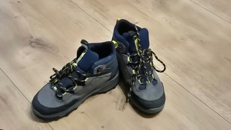 Turisticke topanky, 34