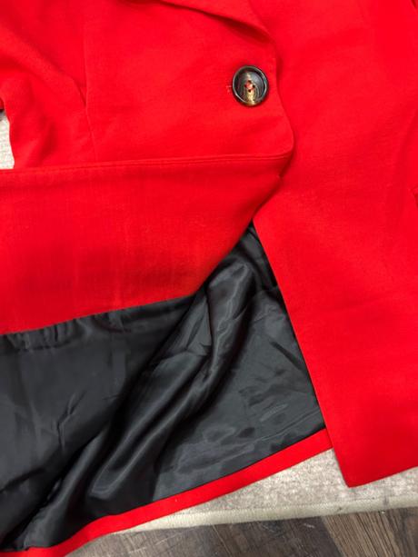 Červené lux. sako, 