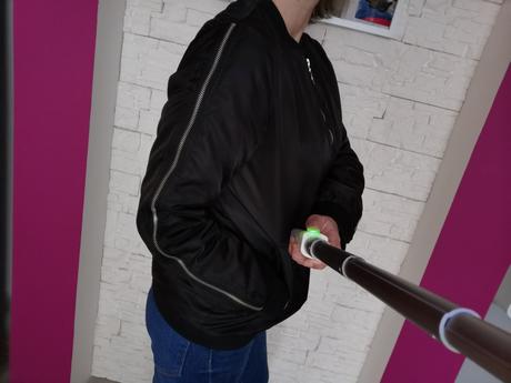 Confront bomber bunda, s