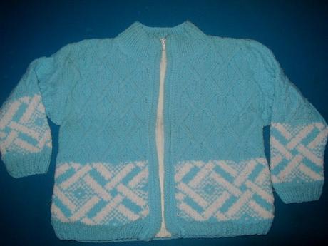 116  pletený svetrík - modrobiely, 116