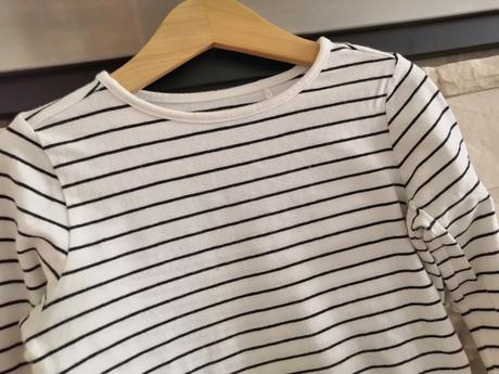 Tricko, reserved,128