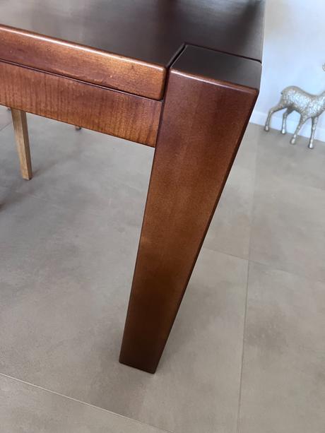 Jedálenský stôl masív, 