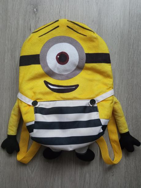 Plyšový batoh mimoň, 