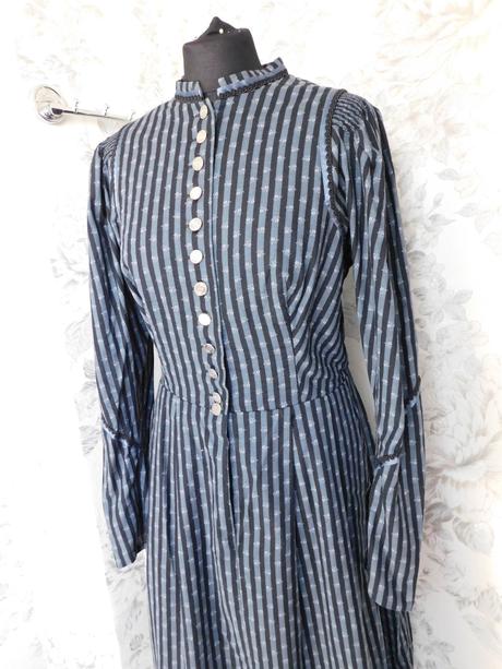 Luxusny dirndl saty/kroj, 44