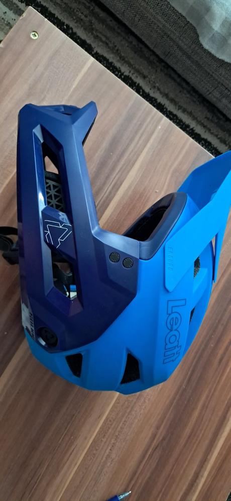 Prilba leatt enduro, 