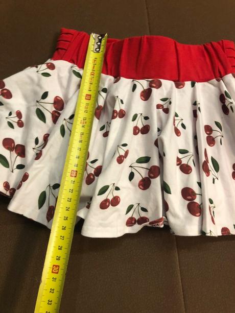 Ceresničkove suknokratasy 122, 122