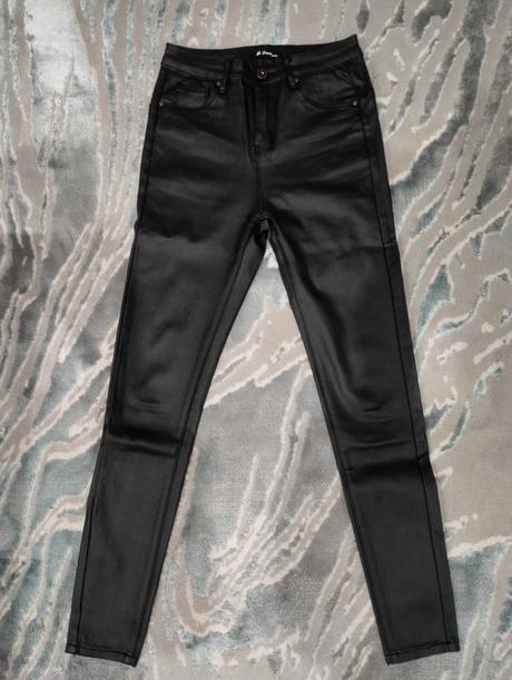 Dámske koženkové nohavice, 38