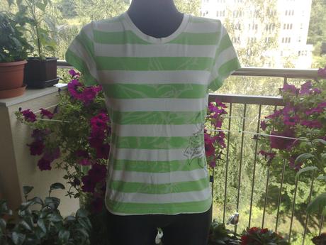 Tričulo na leto pre slečnu na donosenie , green trees,l