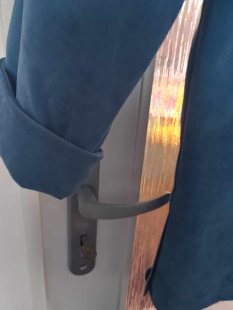 Kvalitný zimný ženský kabát, s