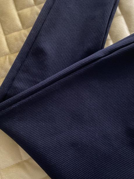 Vrúbkovane leginy, m