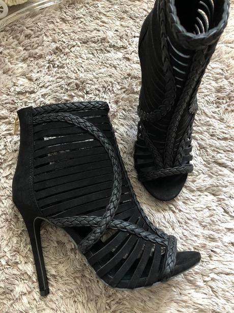 Sandálky, atmosphere,38