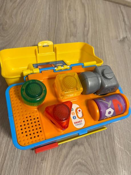 Fisher price kufrík, 