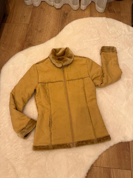 Zateplená semišová bundička, s