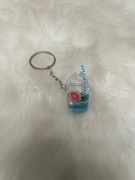 Prívesok na kľúče v tme svietia rôzne farby, 