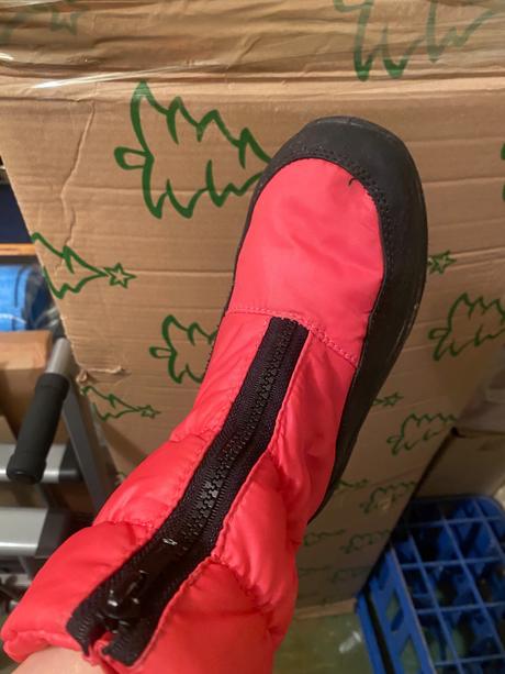 Topanky, reserved,35