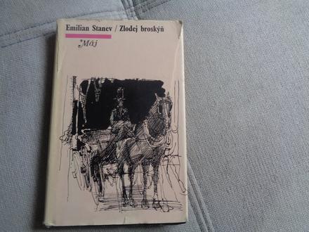 Predám knihu zlodej broskýň,