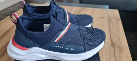 Chlapvenske tenisky tommy hilfiger.velkost 31, tommy hilfiger,31