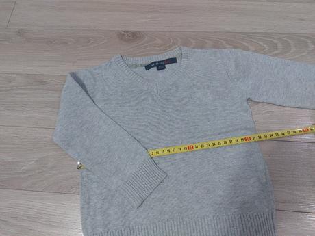 Svetrik, reserved,92