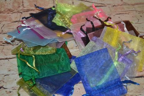 Farebné organzové vrecúška,