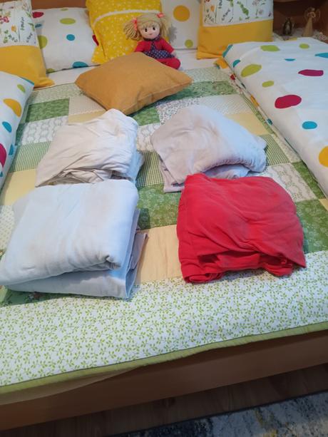 Predám plachty s gumickou, šírka (cm): 90,dĺžka (cm): 200