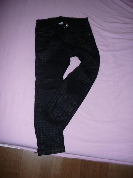 Leskle cierne rifle, h&m,104