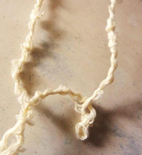 Uzlíčková efektná priadza, 