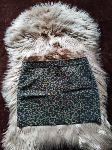 Extravagantná sukňa, h&m,l