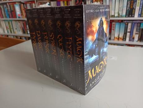 Angie sage septimus heap wizard apprentice,