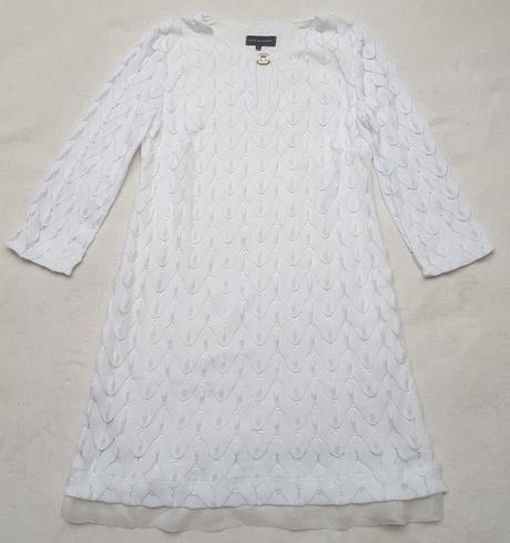 Nenosené značkové šaty, 40