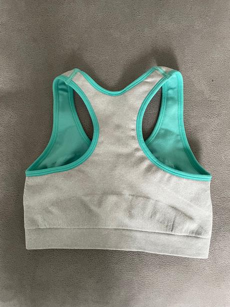 Sivozelená športová podprsenka, m