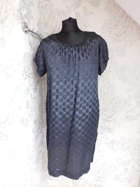 Pekne šaty,navy farby, topshop,38