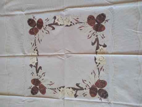 Veľkonočný obrus 92x92 - 8 eur, 
