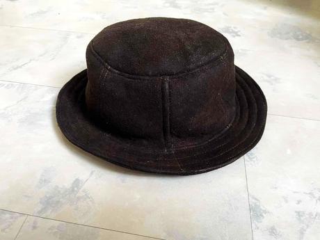 Kožušinový klobúk, l