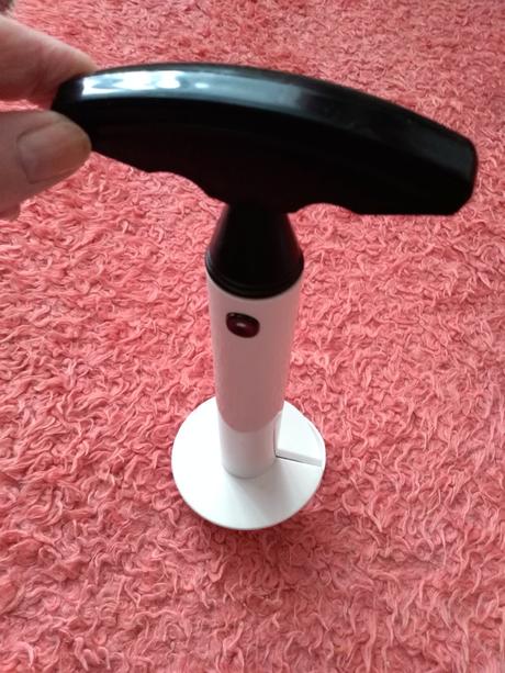 Vykrajovatko na ananas,