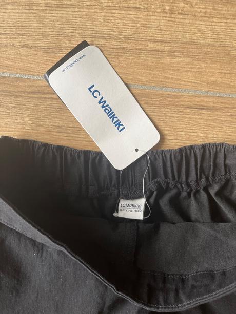 Sukňa - šortky 140-146, 140