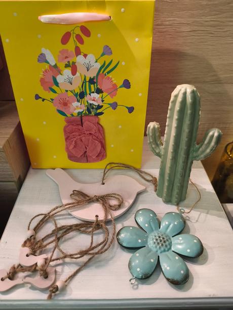 Dekorácie spolu tri kusy, 