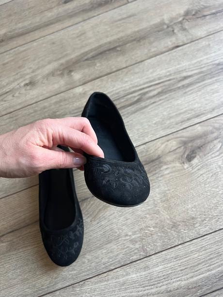 Balerínky, cena s poštou, graceland,34