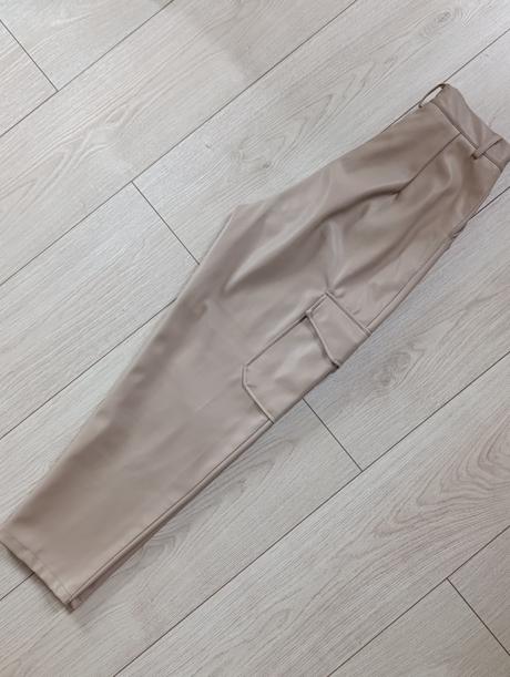 Kožené nohavice, 36