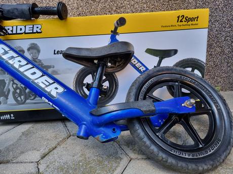 Odrážadlo strider 12sport, strider